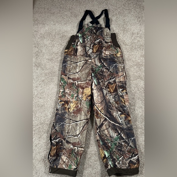 Full Hunting Clothing Kit from Columbia, Cabelas and UnderArmour - Picture 10 of 16